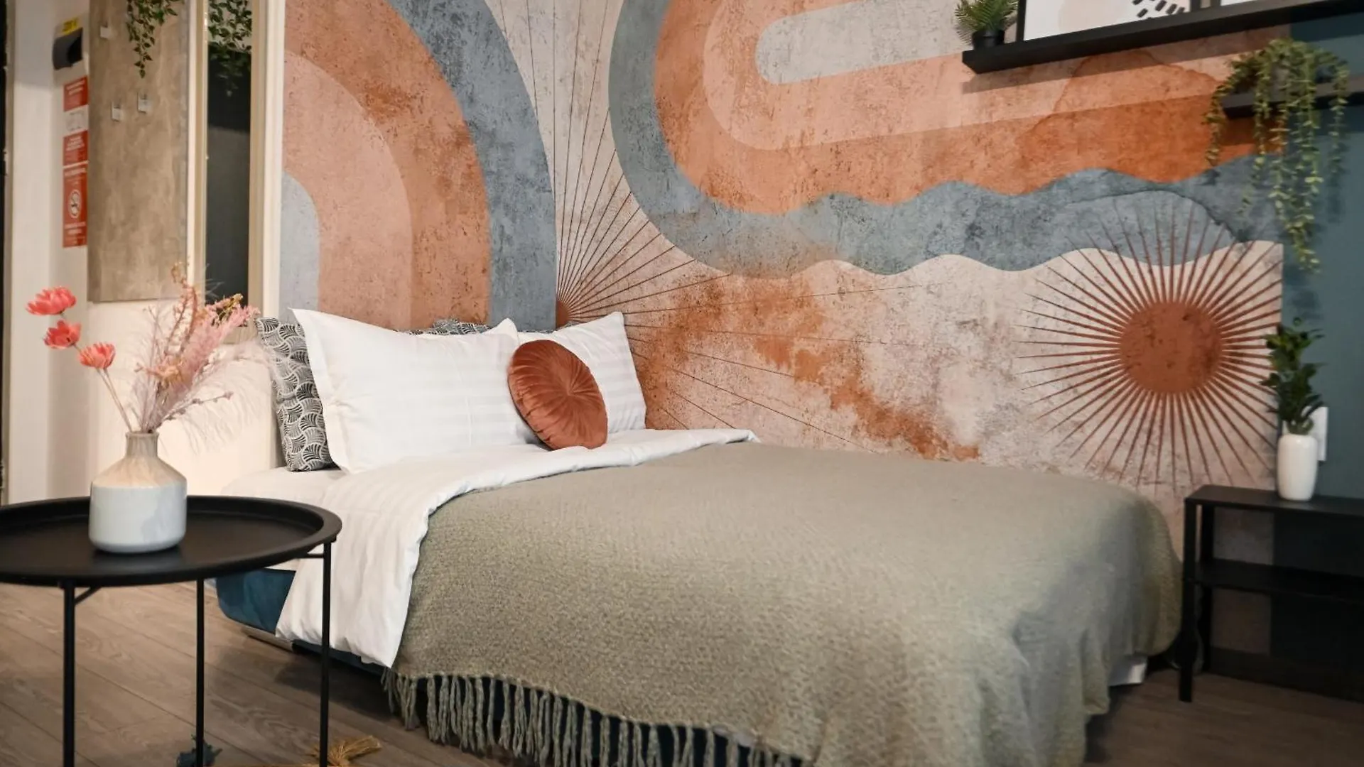 Old Town Charm - Modern & Comfortable Accommodation In The Heart Of The City Bucarest 0*,  Romania