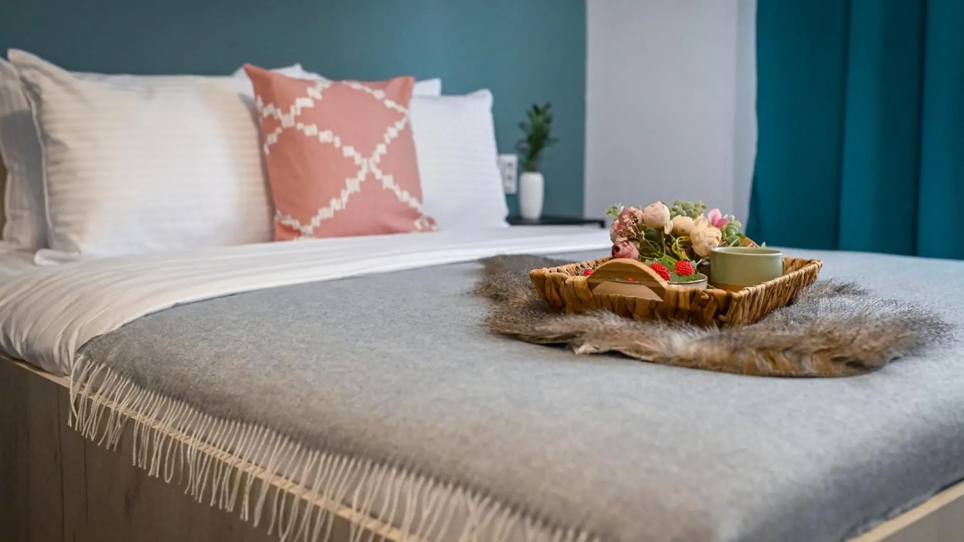 Old Town Charm - Modern & Comfortable Accommodation In The Heart Of The City Bucarest Appartamento
