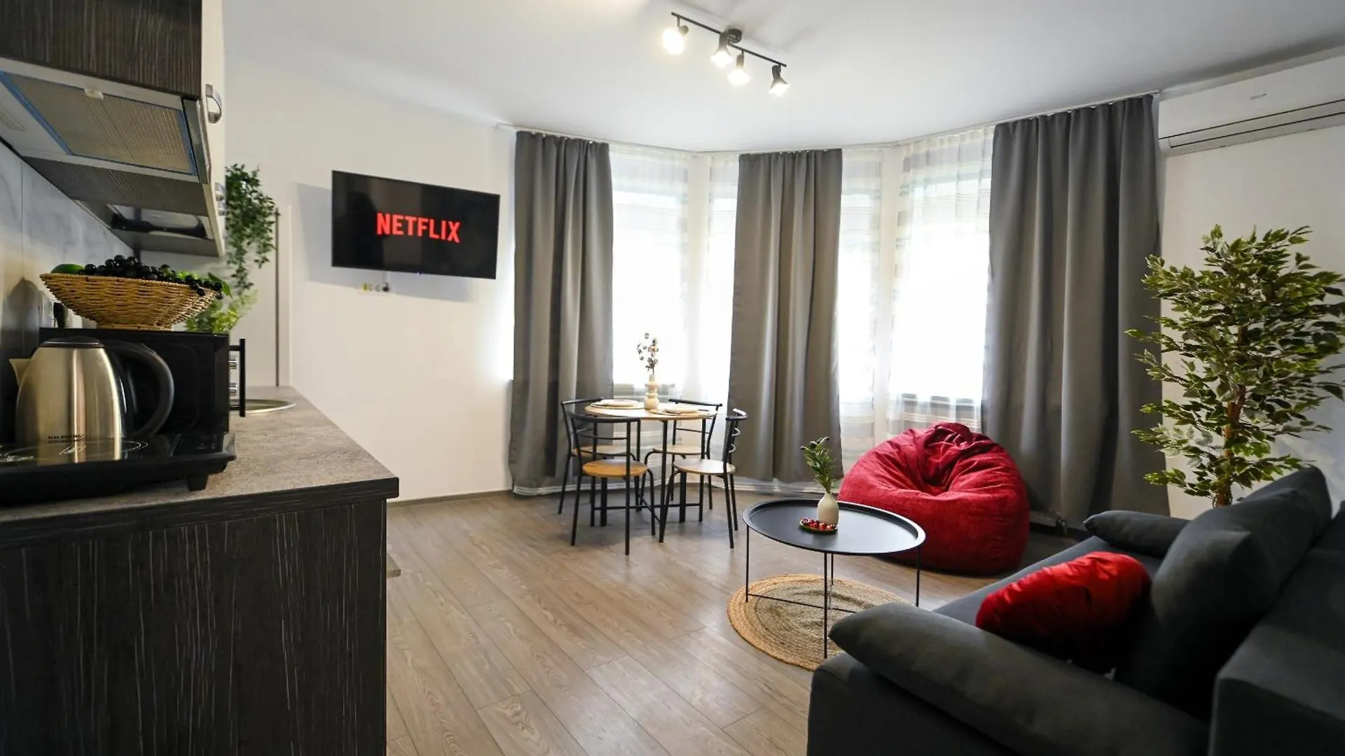 Old Town Charm - Modern & Comfortable Accommodation In The Heart Of The City Bucarest 0*,