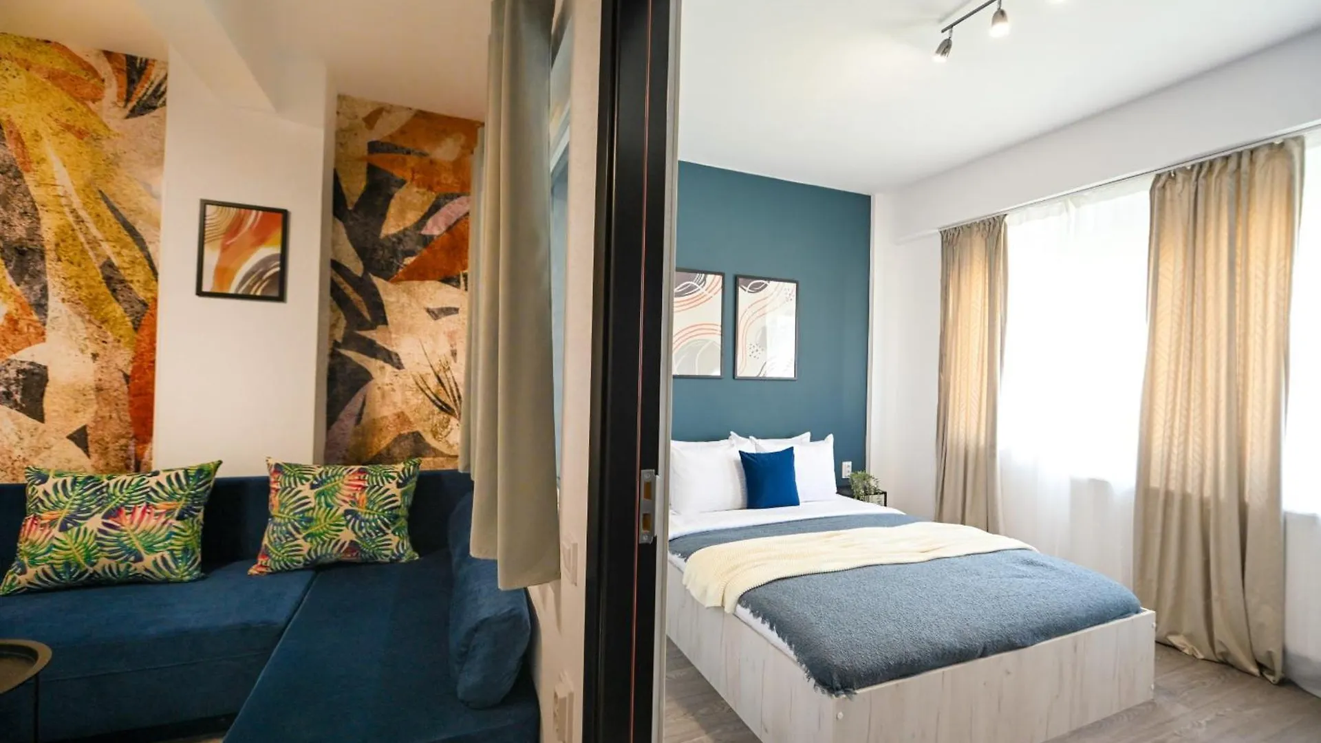 Old Town Charm - Modern & Comfortable Accommodation In The Heart Of The City Bukarest 0*,