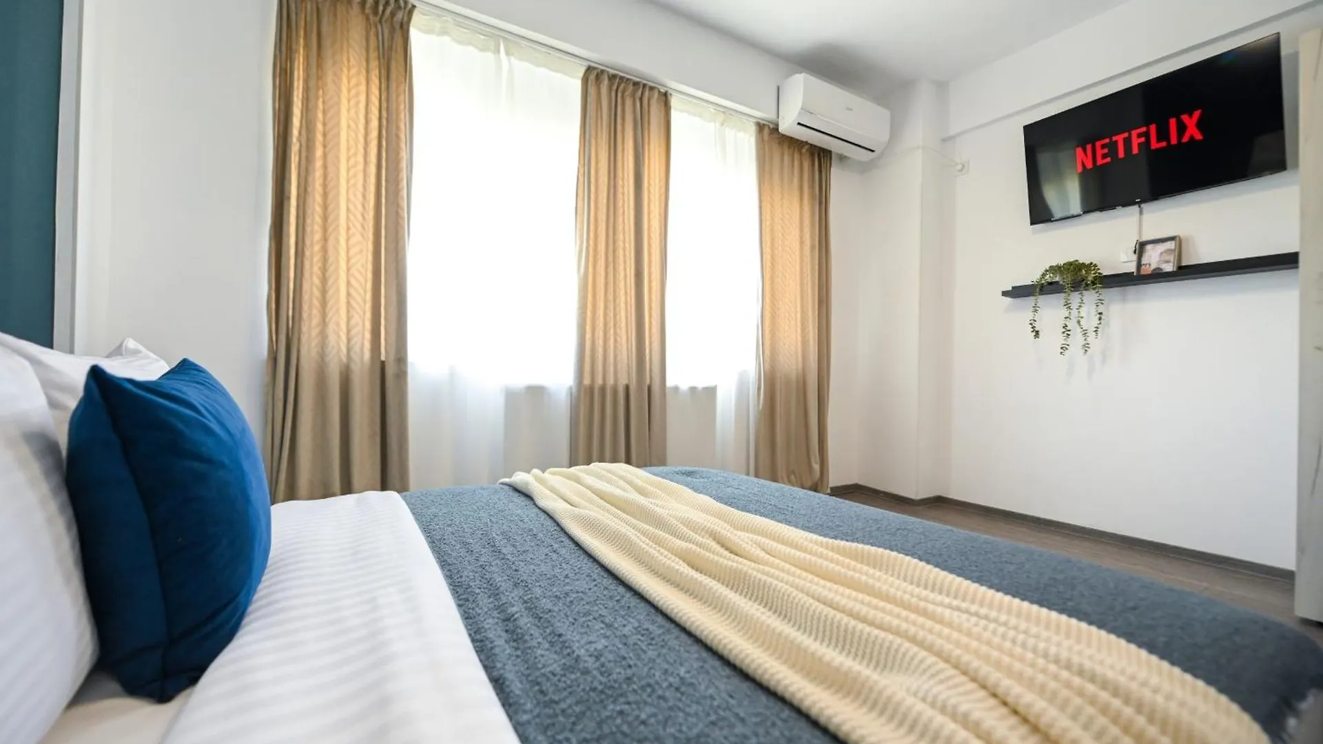 Old Town Charm - Modern & Comfortable Accommodation In The Heart Of The City Bukarest 0*,  Rumænien