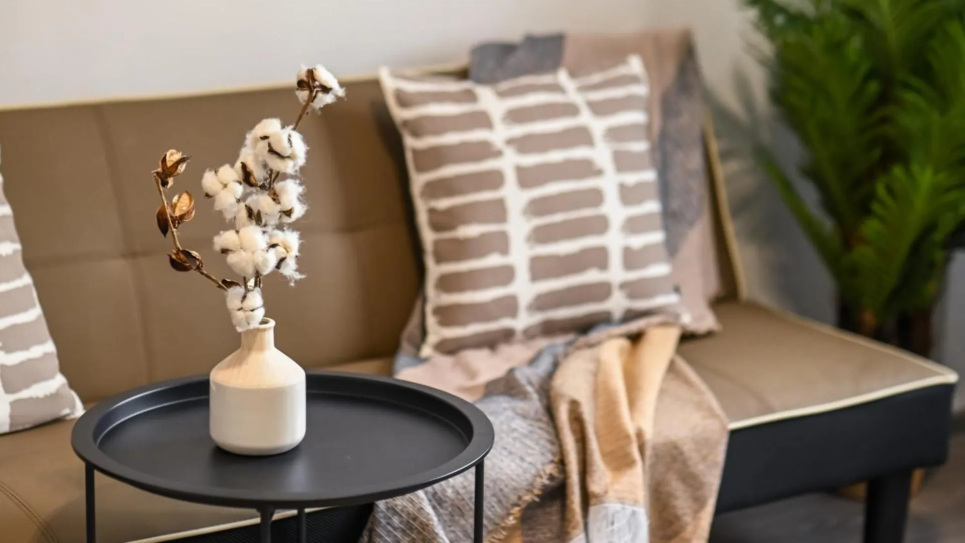 Lejlighed Old Town Charm - Modern & Comfortable Accommodation In The Heart Of The City Bukarest