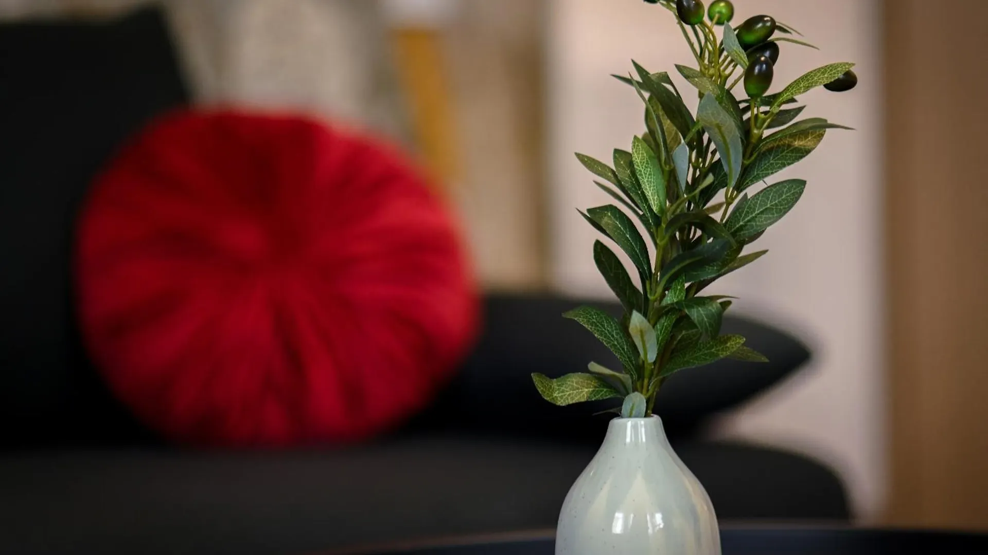 Lejlighed Old Town Charm - Modern & Comfortable Accommodation In The Heart Of The City Bukarest